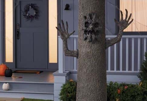 26 Spooky Ideas To Decorate A Haunted Garden This Halloween Rhythm Of The Home