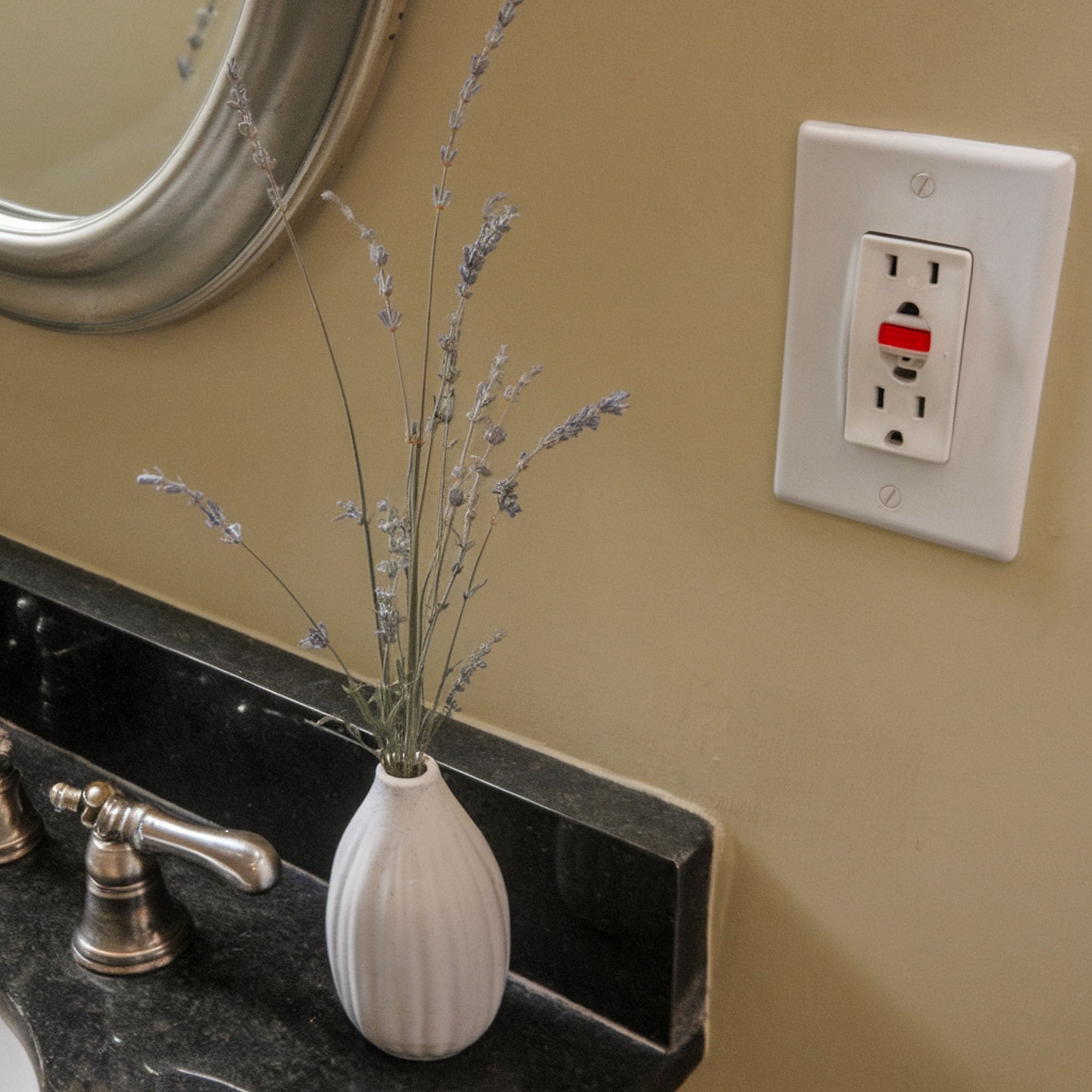 All You Need to Know About GFCI Outlets – Rhythm of the Home