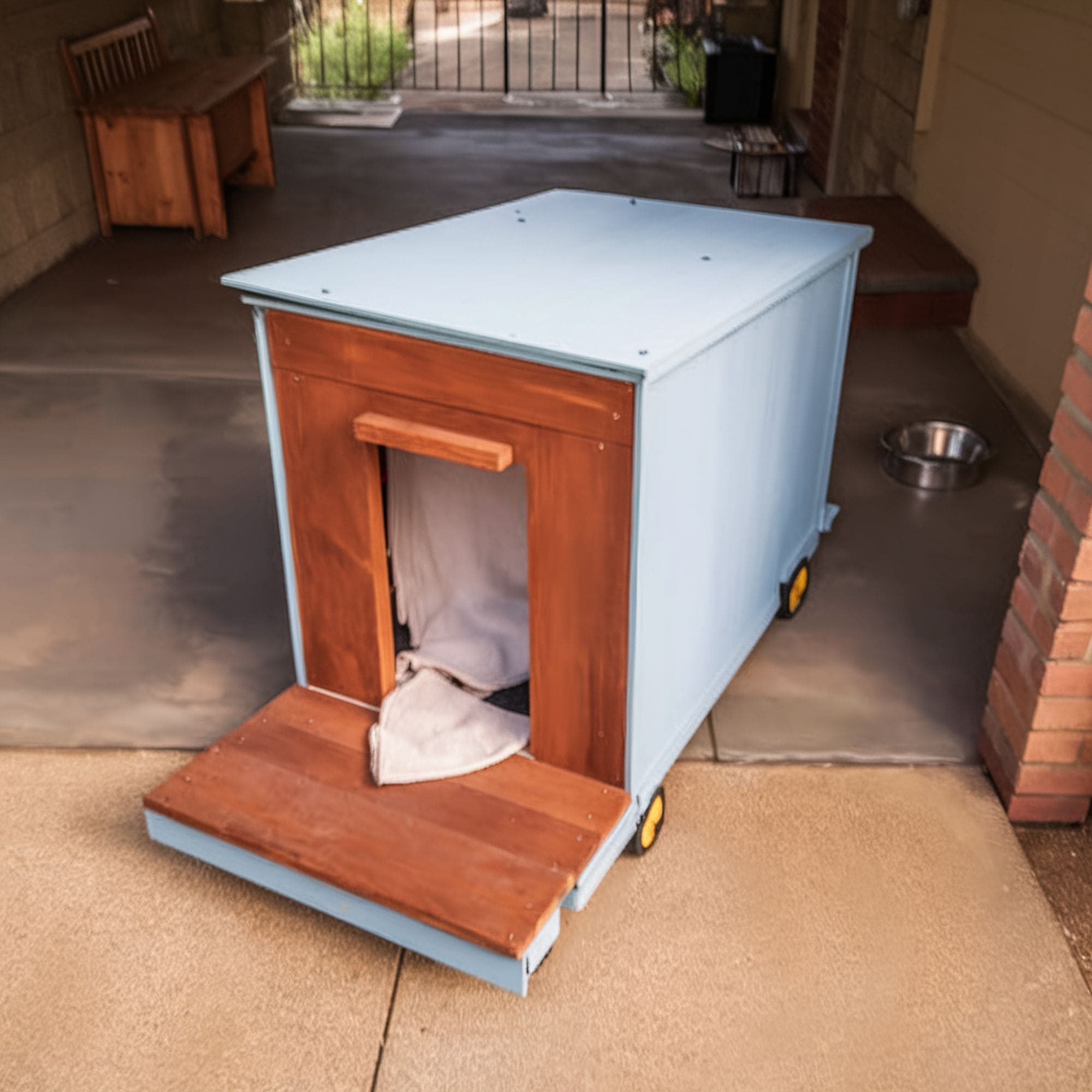 Mobile Dog House