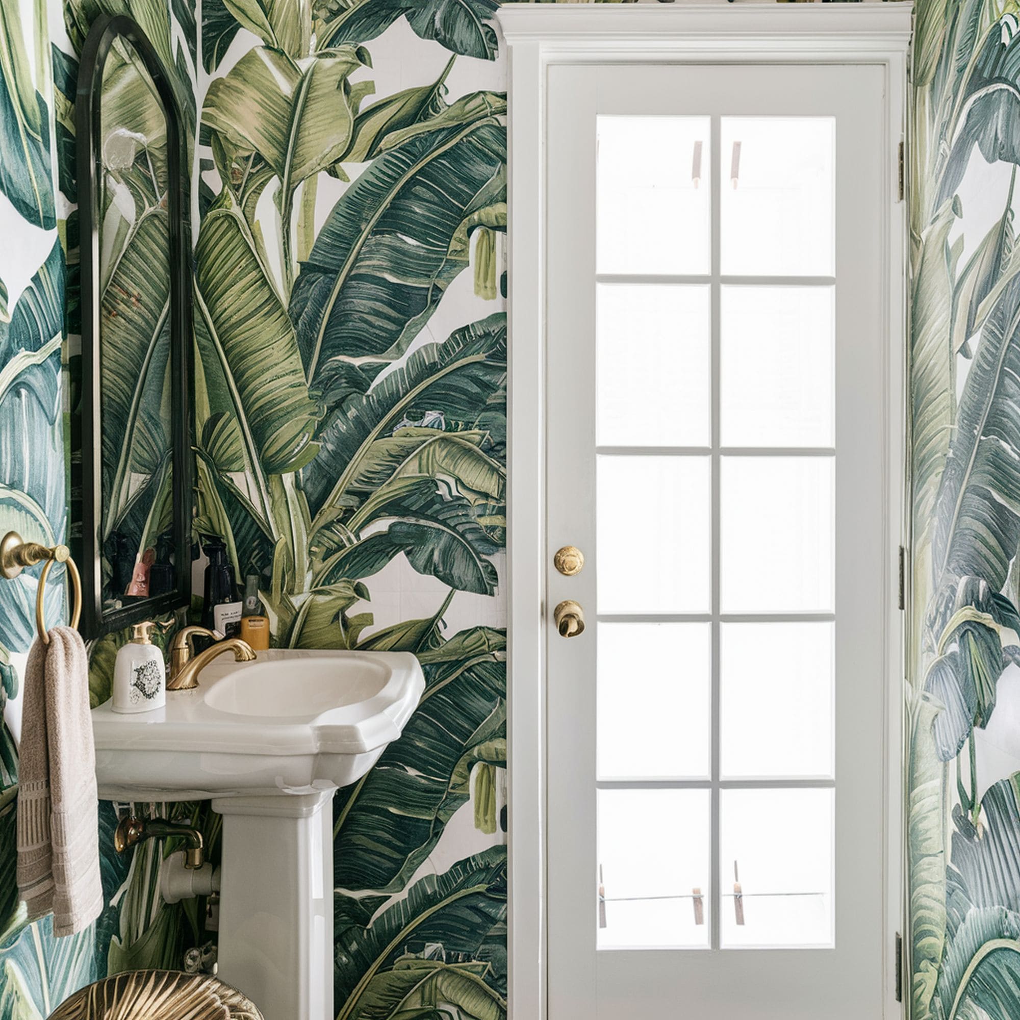 Floral Patterned Bathroom Wallpaper