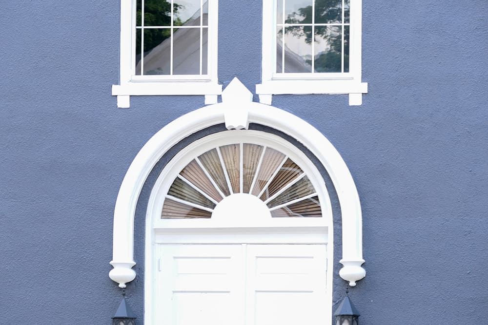 5 Things You Need to Know About Transom Windows
