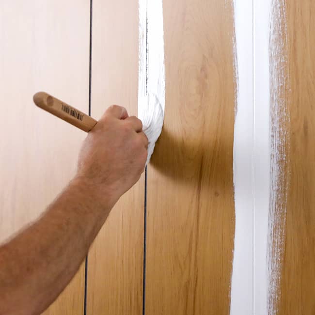 6 Smart and Easy Methods to Paint Paneling