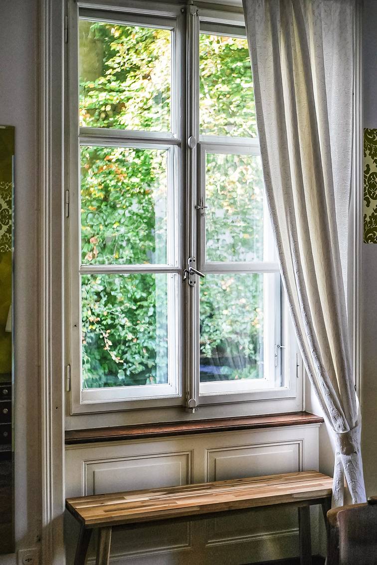 How to Install an Adjustable Curtain Rod? 3 Steps With Images