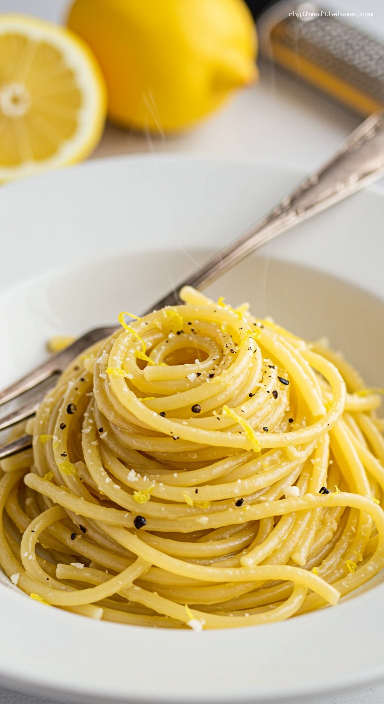 Spaghetti al Limone with Parmesan and Black Pepper – Closeup