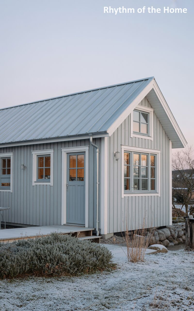 Frosty Nordic Retreat Coach/Carriage Home