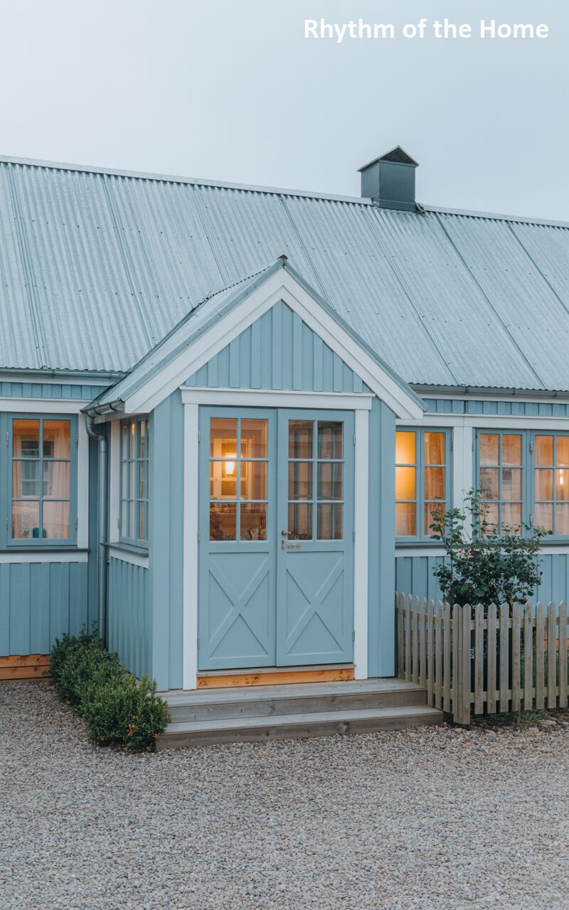 Pastel Blue Countryside Coach/Carriage Home