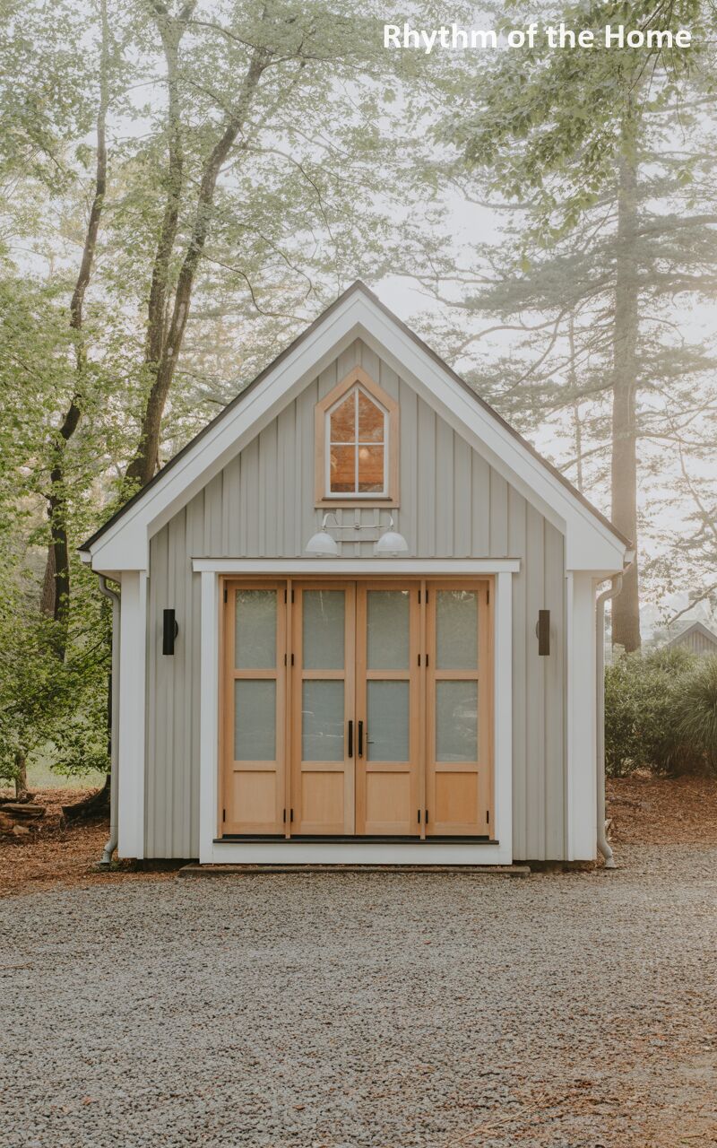 Misty Woodland Cottage Coach/Carriage Home